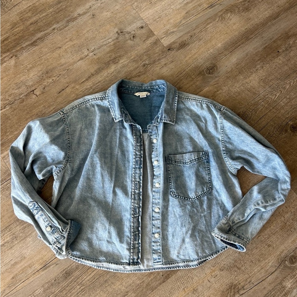 American Eagle Cropped Denim Button-Up Shirt